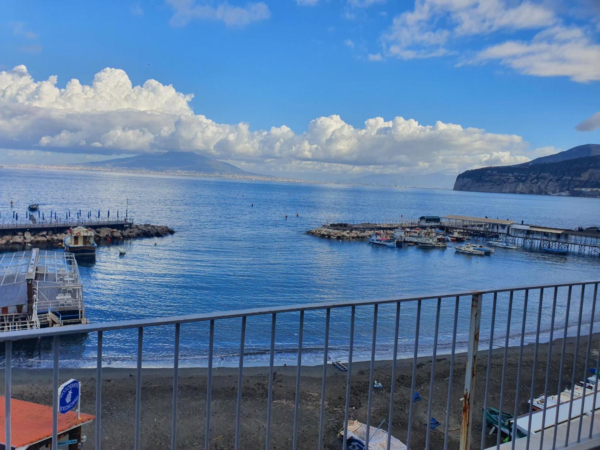 Il Borgo Antico Sorrento Sea View Lägenhet Exteriör bild