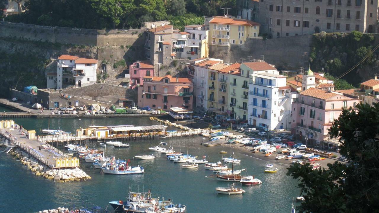 Il Borgo Antico Sorrento Sea View Lägenhet Exteriör bild